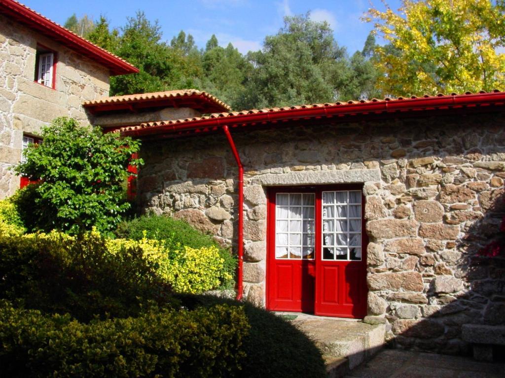 Quinta De Cima De Eiriz Guest House Guimarães Exterior foto