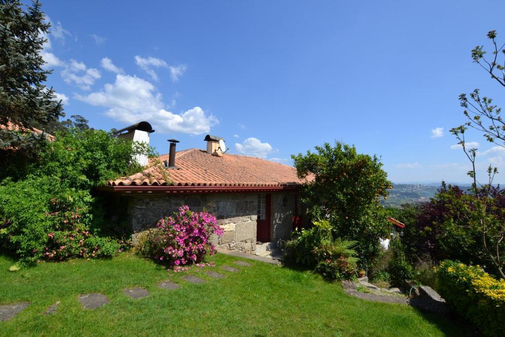 Quinta De Cima De Eiriz Guest House Guimarães Exterior foto