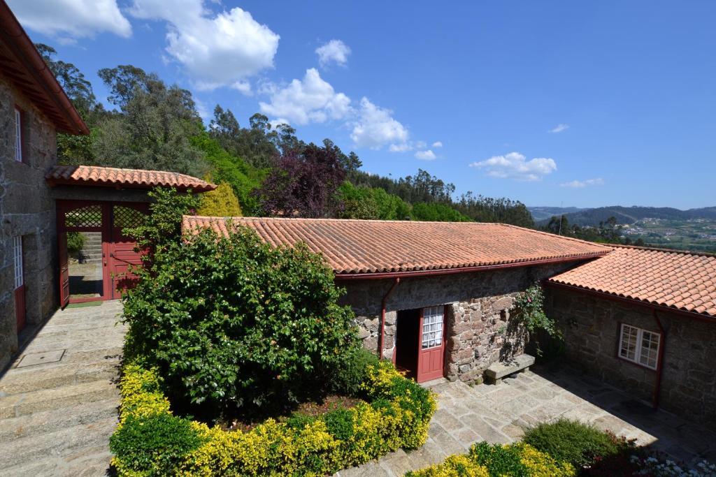 Quinta De Cima De Eiriz Guest House Guimarães Exterior foto